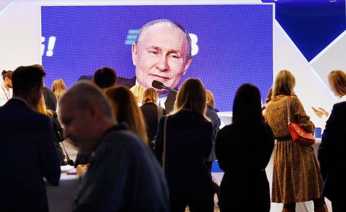 Путин взял старт на пятый срок, потому что сильно просит народ! А какой на самом деле рейтинг доверия? Опросы от ВЦИОМ и пользователей сайта 9111