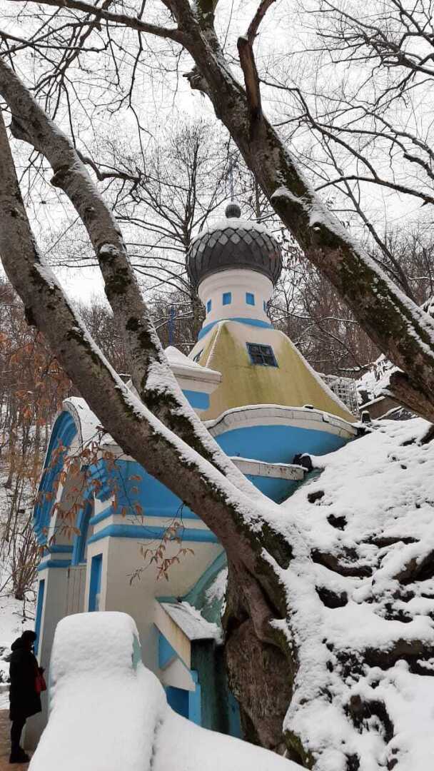 Решила отнести свою ненужную одежду в церковь для нуждающихся – пожалела