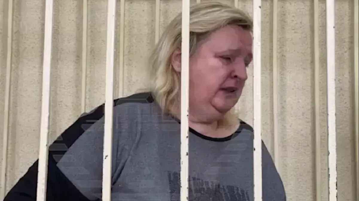 Замдиректора гимназии №5 в Брянске, где застрелили школьницу, отправили под домашний арест до 7 февраля — подробности