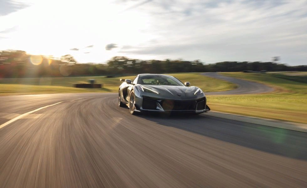 Жизнь с блоком Chevrolet Corvette Z06 Live