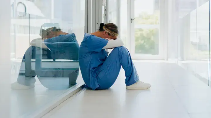 "Правительственный отчет показывает самые напряженные профессии в 2023 году"