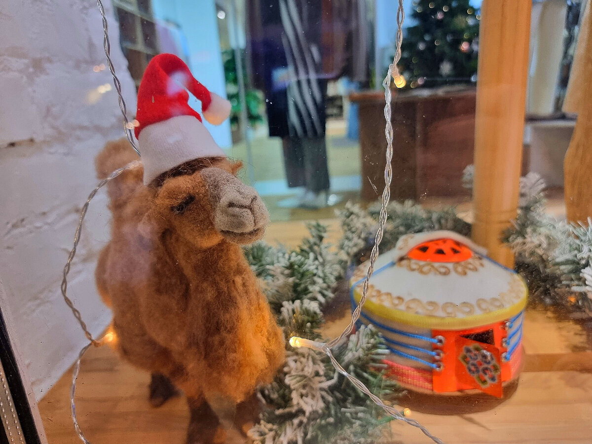 Указывать другим людям где им отдыхать, пытаясь при этом вызвать чувство вины - хамство "в квадрате"