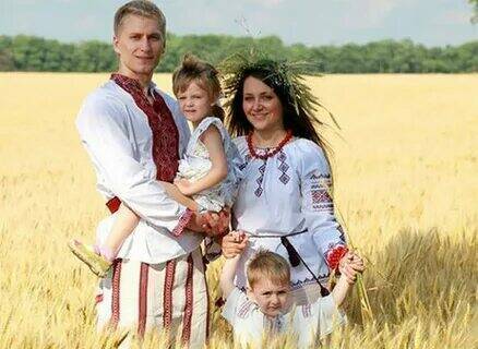 Ценности у россиян и мигрантов-азиат.