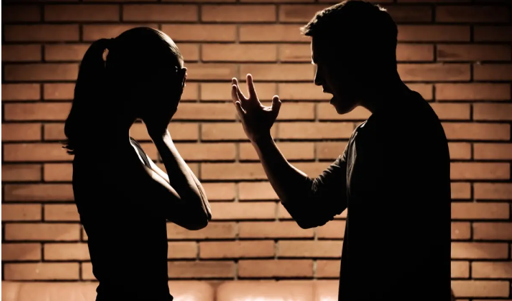 Токсичные привычки и поведение, которые разрушают отношения