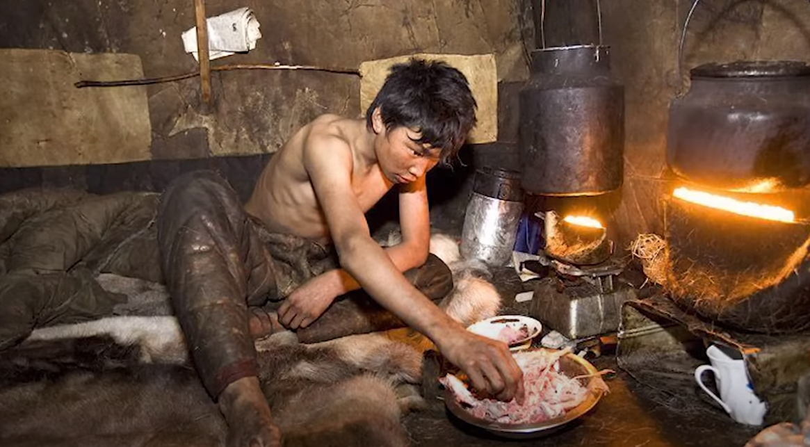 Как поддерживают чистоту тела представители народов Крайнего Севера