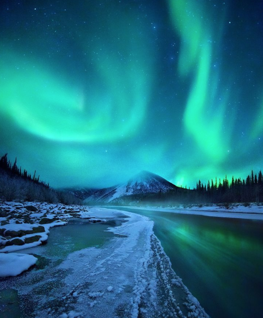 Северное сияние в России: где увидеть и как добраться