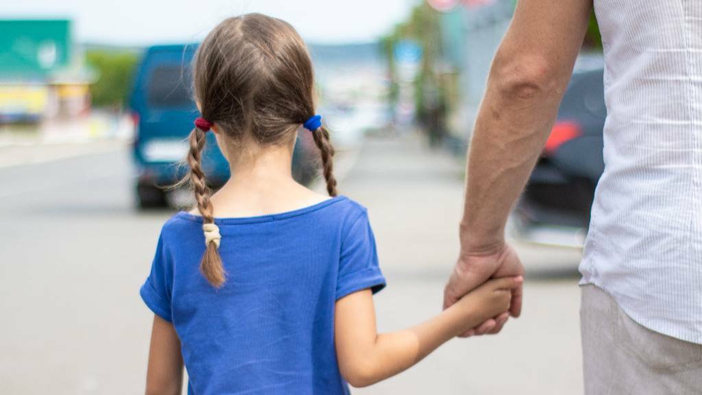 "В Госдуме предлагают ужесточить наказание для педофилов"