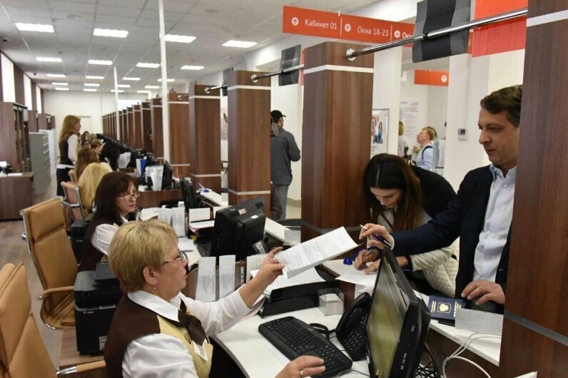 Большая победа для российских пенсионеров. Новый закон защищает от коллекторов в 2024 году!