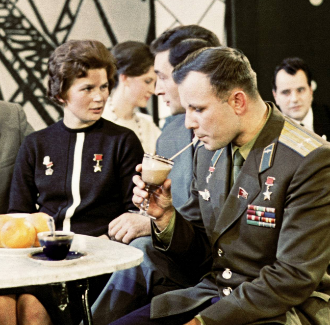 Голубой огонек в СССР и сейчас. История легендарной передачи