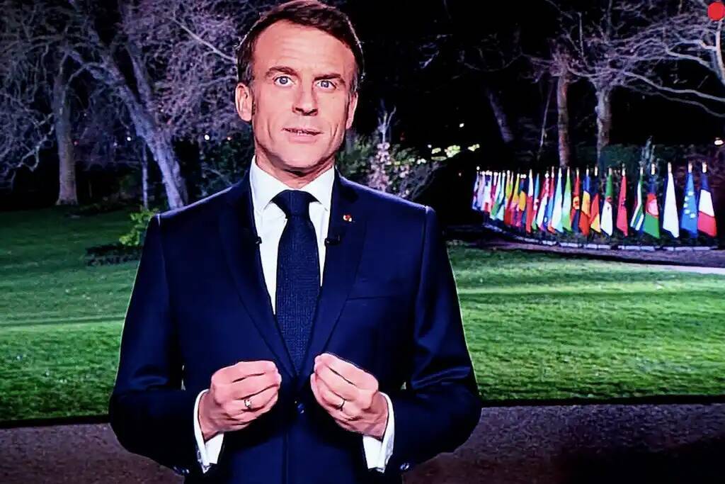 Новости. Ефрейтор Владимирова, Макрон и Кнайсль