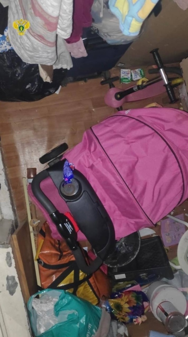 Тело ребенка нашли на балконе в Москве