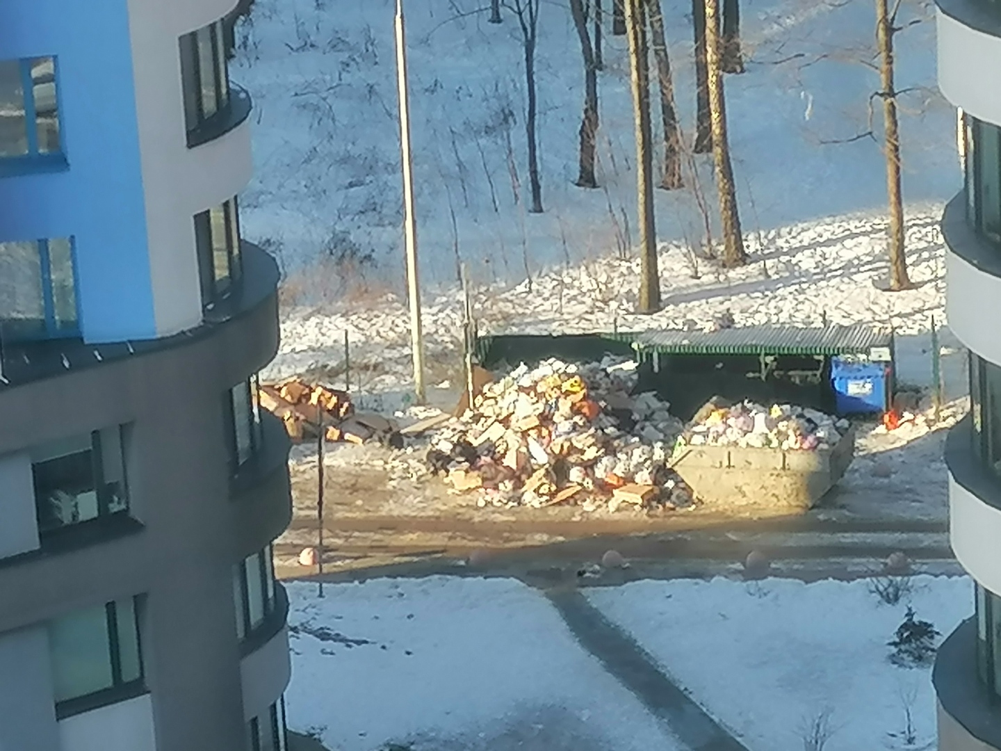 О мусорной куче, грязных подъездах, нечищеных улицах и не только