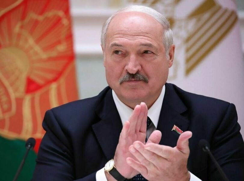 А. Лукашенко яростно поддержал СССР и его политику. Белорусы гордятся свои лидером, нам бы такого... или нет? Мое мнение.