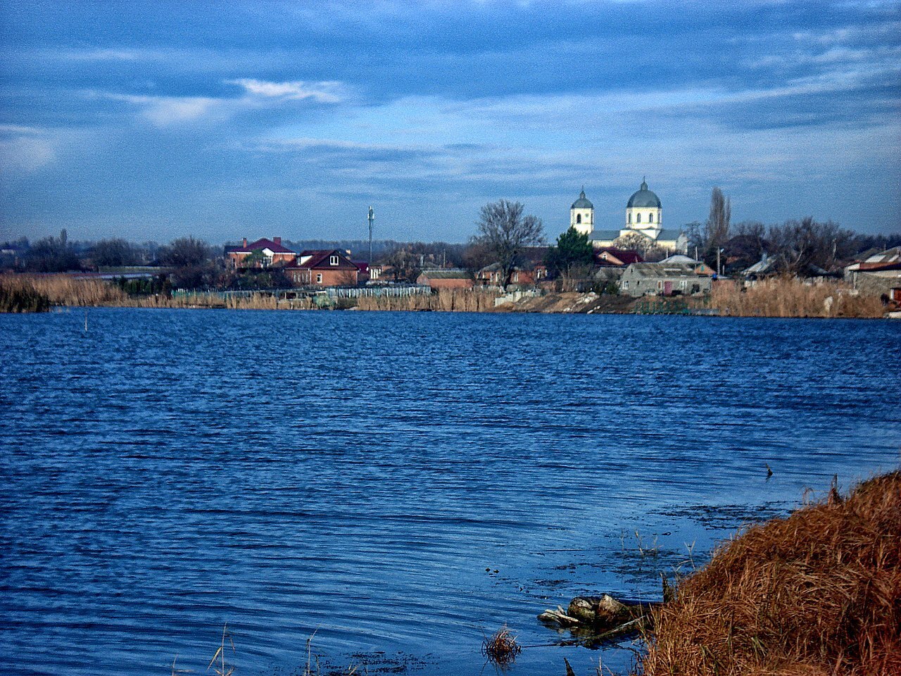 Считаю, что реальная цена на землю в Ростовской области сильно завышена! Что скажете? Да и по всей России тоже.
