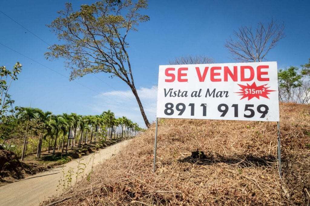 Покупаю недвижимость в тропическом раю. Часть 3. Покупка земельного участка за рубежом: выгодная инвестиция или потеря денег, времени и покоя?