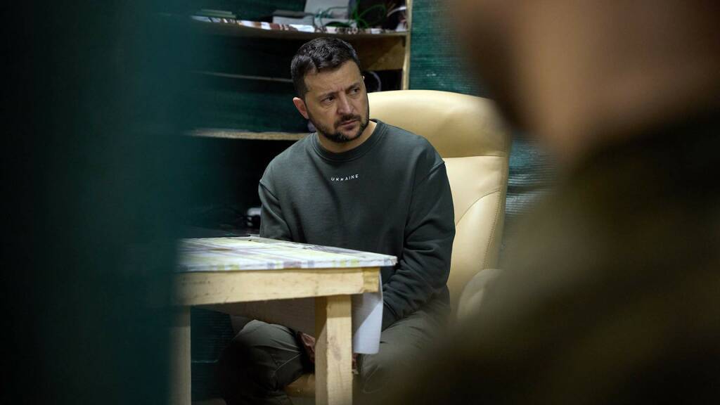 Сказ про указ: зачем Зеленский «присоединил» шесть российских регионов