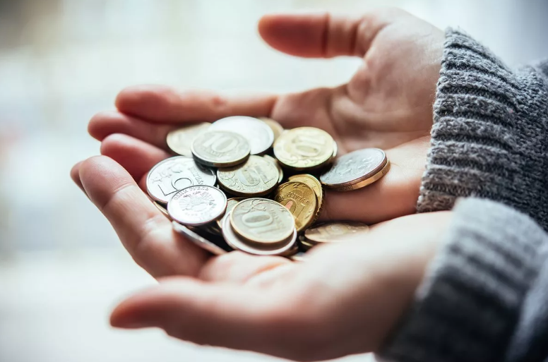 Как научиться жить хорошо, даже если у тебя маленькая зарплата?