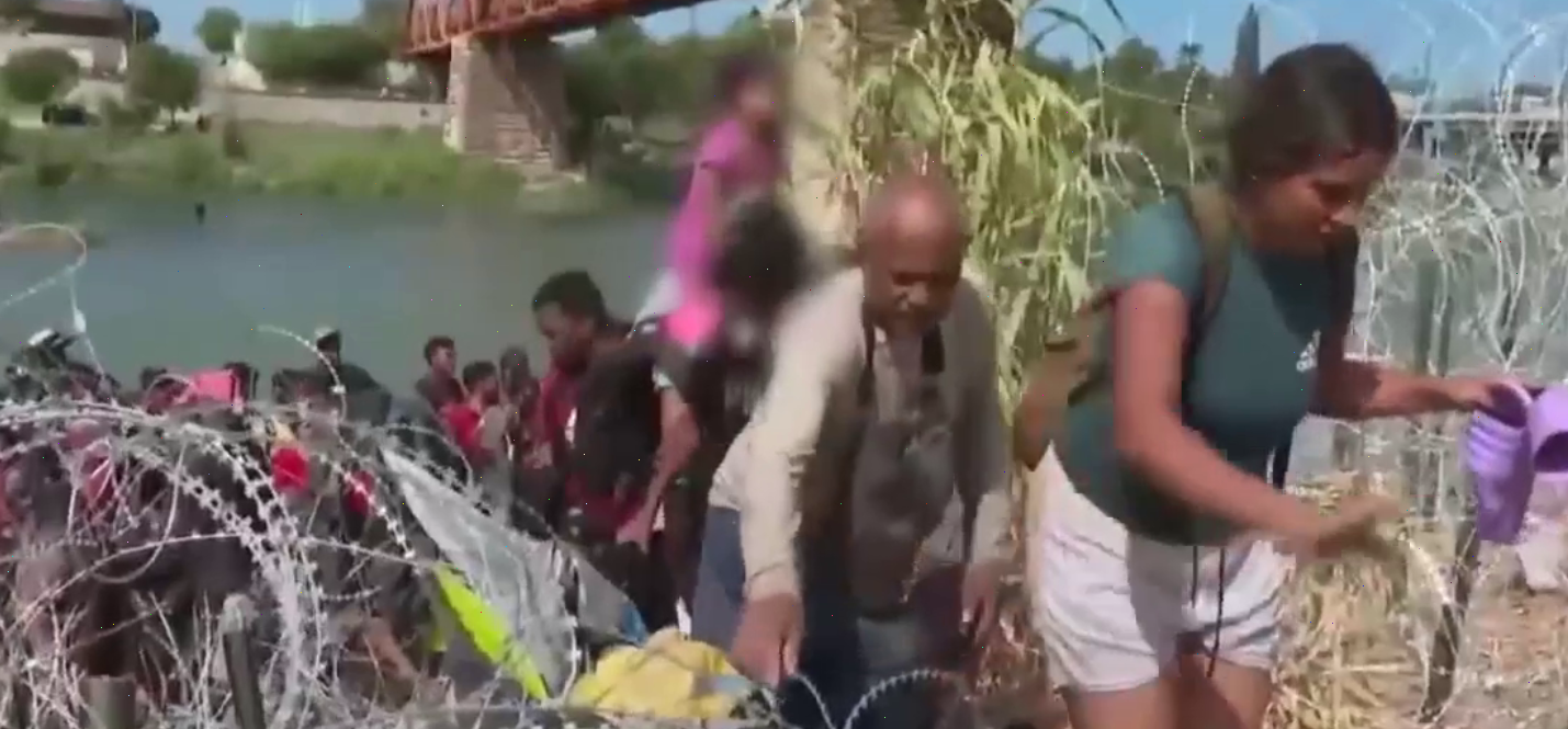 В США начались беспорядки! Техас закрыл границы штата, федералы уже на подходе