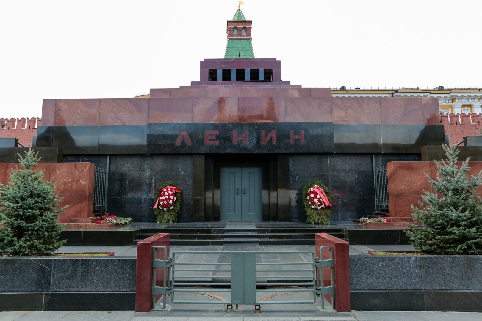 Автор мавзолея ленина. Мавзолей Ленина в Москве. Мавзолей в.и Ленина на красной площади в Москве.