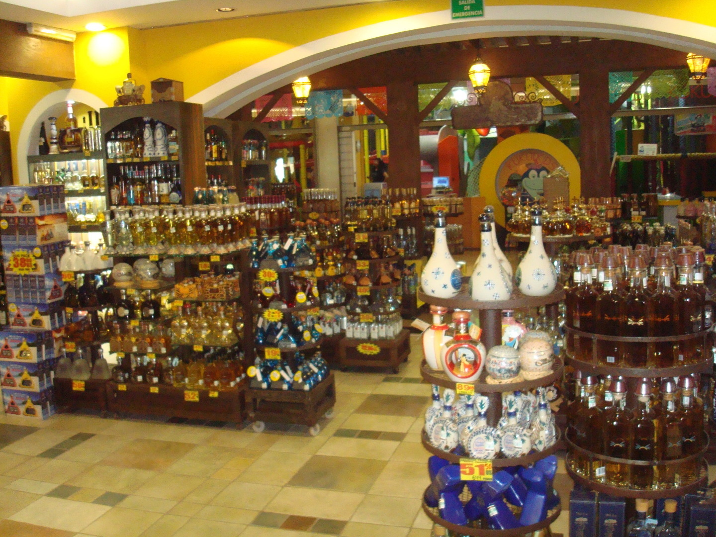 Мое путешествие в Мексике. Часть 2. Музей текилы, парашют, драгоценные камни, сеноты