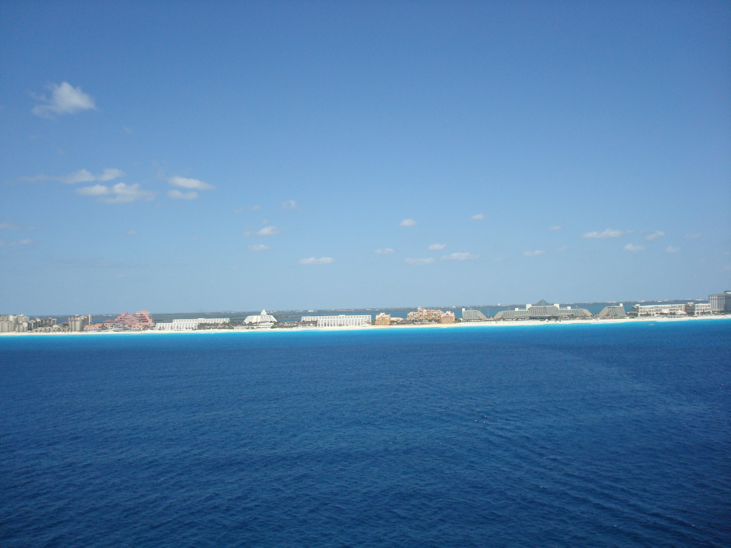 Мое путешествие в Мексике. Часть 2. Музей текилы, парашют, драгоценные камни, сеноты