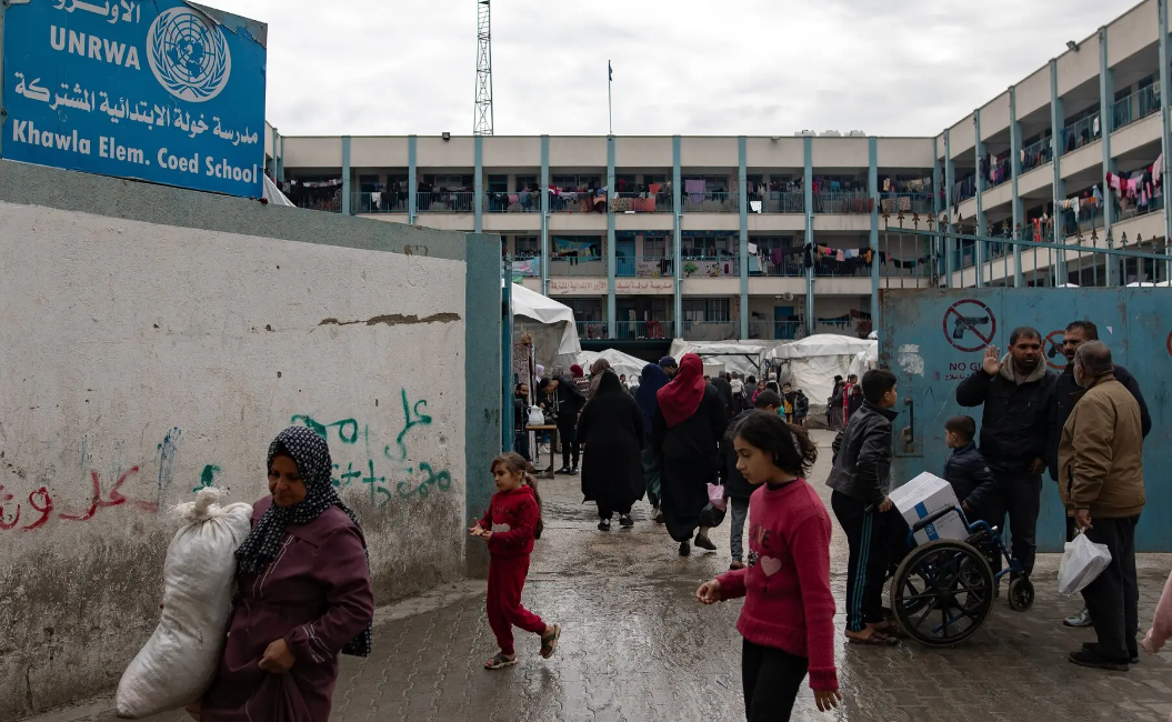 Все больше стран заявляют, что приостановят финансирование БАПОР