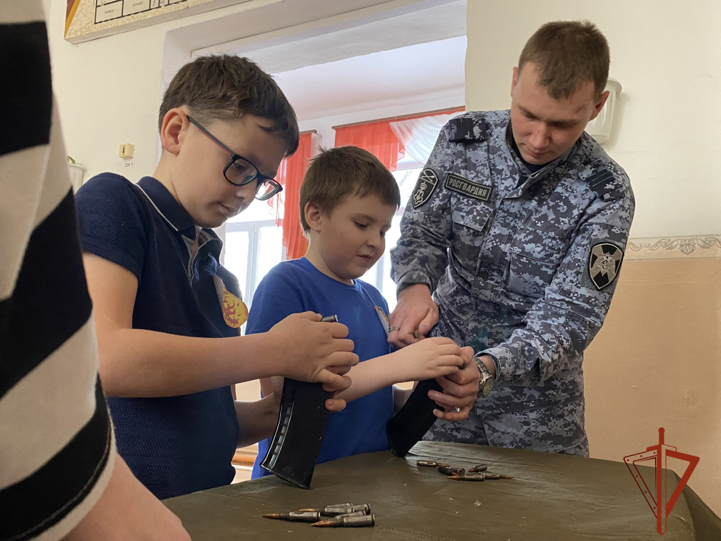 В Новосибирской области сотрудники Росгвардии приняли участие в проведении  военно-патриотической игры «Зарница» » Информационное агентство МАНГАЗЕЯ