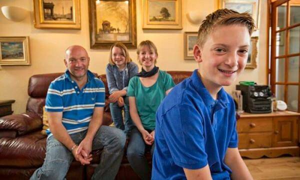 Будучи 13-летним, художник стал миллионером и получил прозвище «мини-Моне»