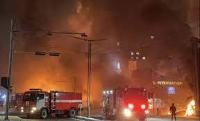 Пожар в Найроби: Взрыв газа в столице Кении унес жизни трех человек, около 300 получили ранения