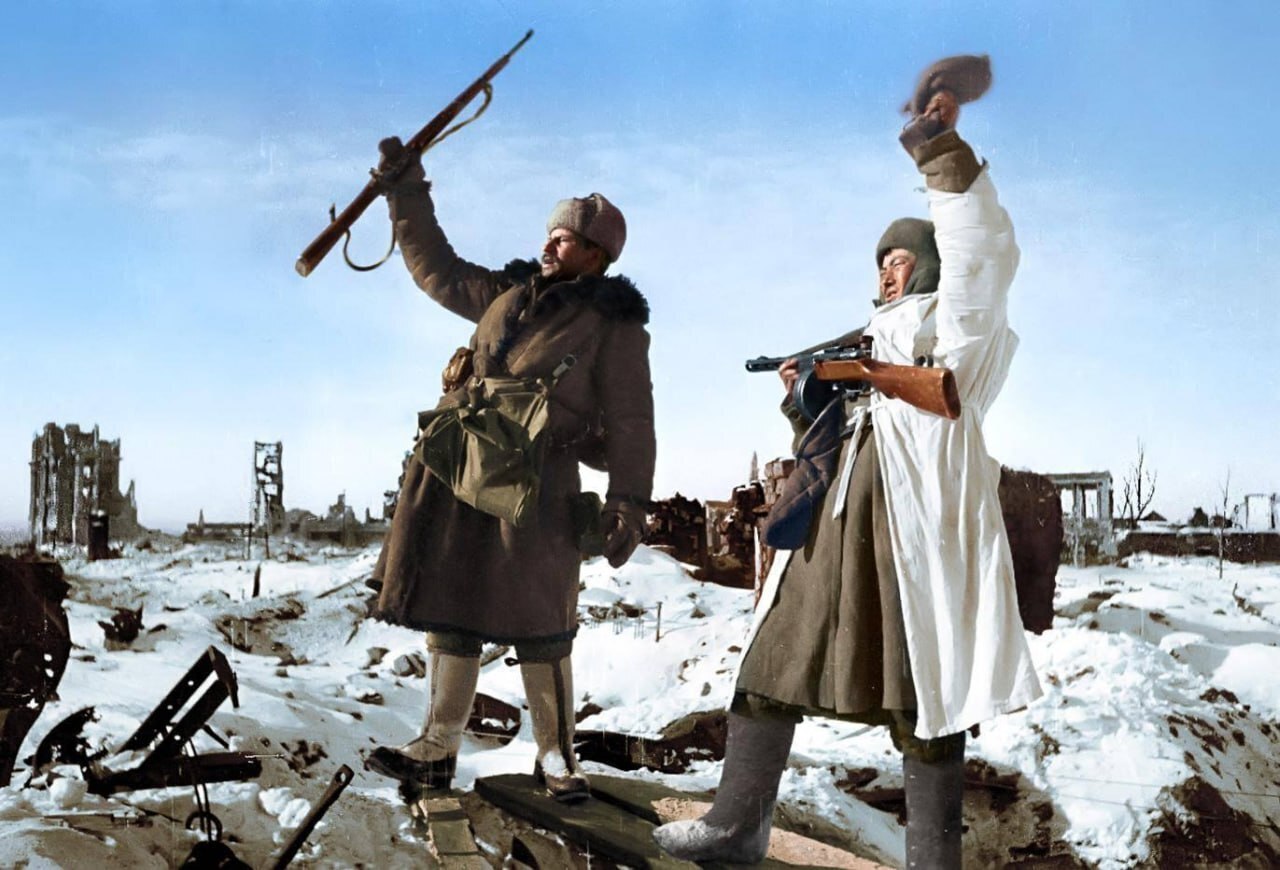 Сталинград захват немцами. Сталинградская битва 1943. Сталинградская битва 1942. Битва под Сталинградом 2 февраля 1943. Победа в Сталинградской битве 2 февраля.