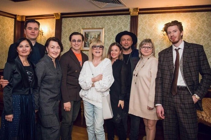 На премьерном мероприятии своего внука Алла Пугачёва привлекла всеобщее внимание, став главной героиней вечера.