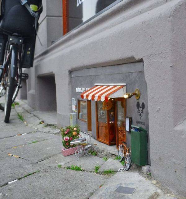 Новое открытие из Швеции: мини-мир для мышек, расположенный прямо у ваших ног.