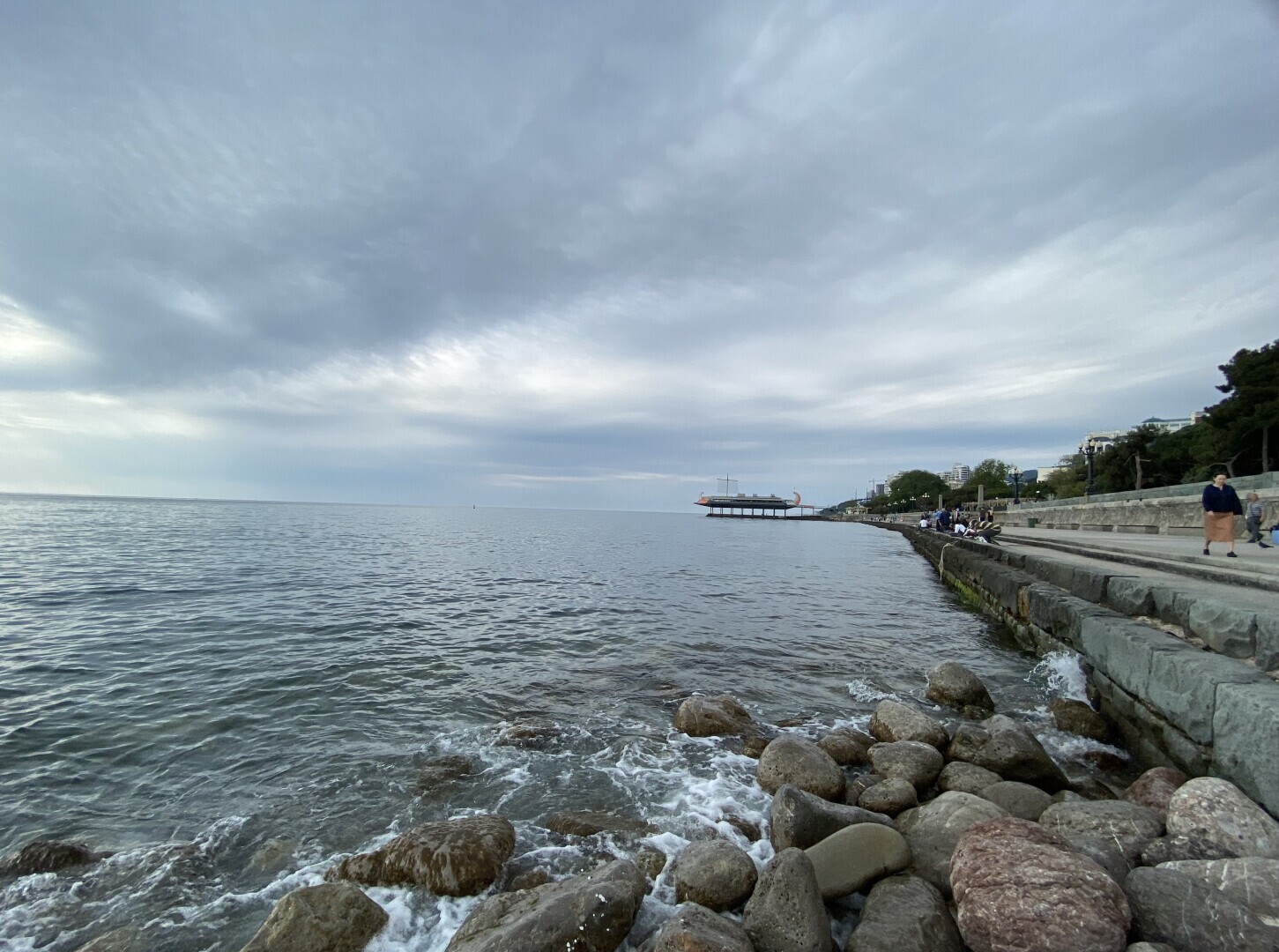 Лучше Ялты, может быть только Ялта