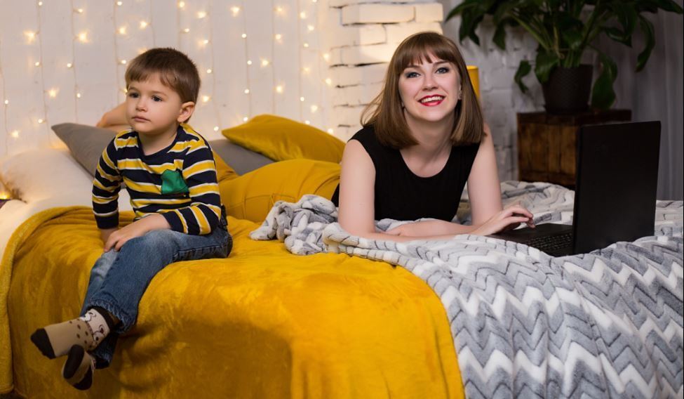 Я зарабатываю в интернете на написании статей с 2019 года