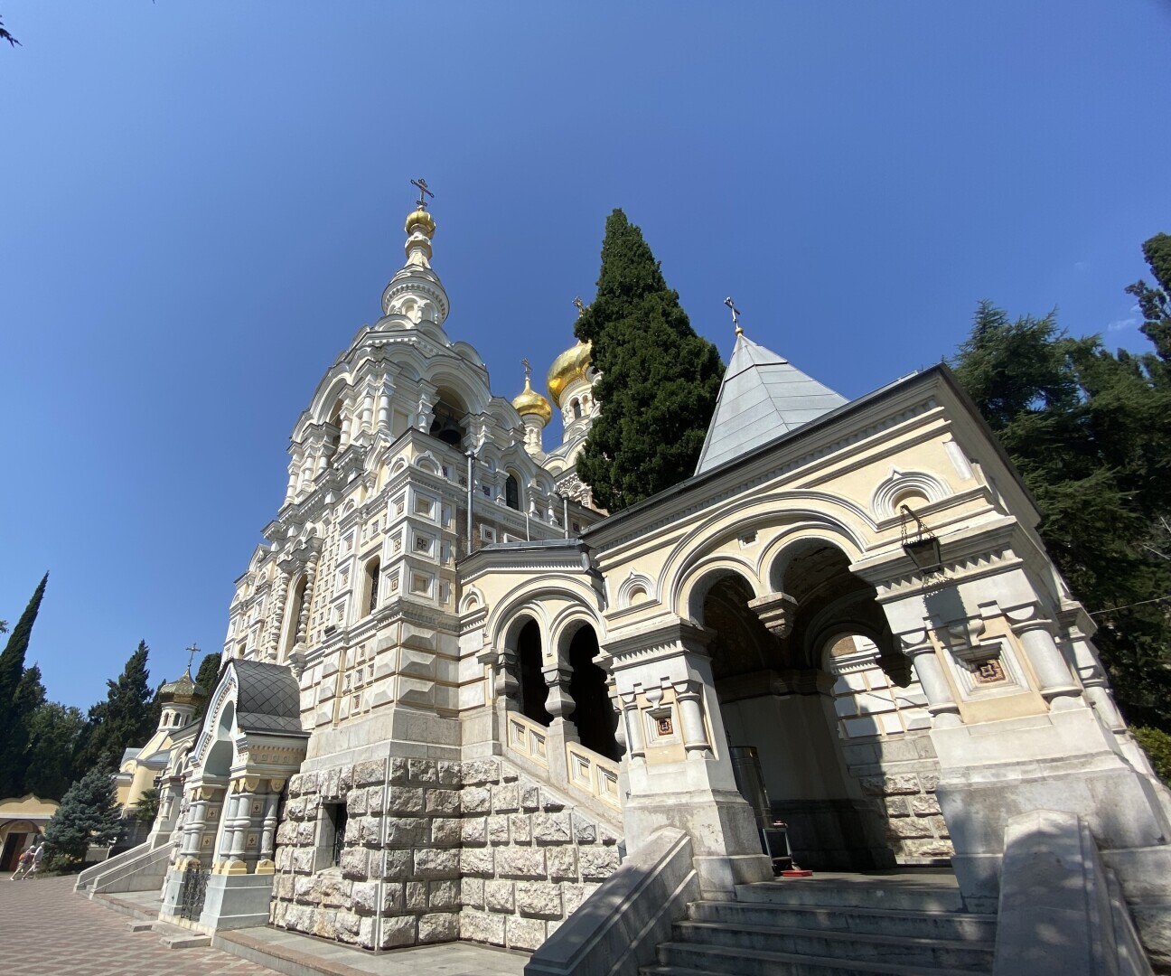 Лучше Ялты, может быть только Ялта