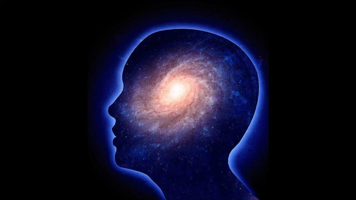Голова с прекрасными мыслями. "Подсознание". Космическое мышление. Сознание человека. Мозг подсознание.