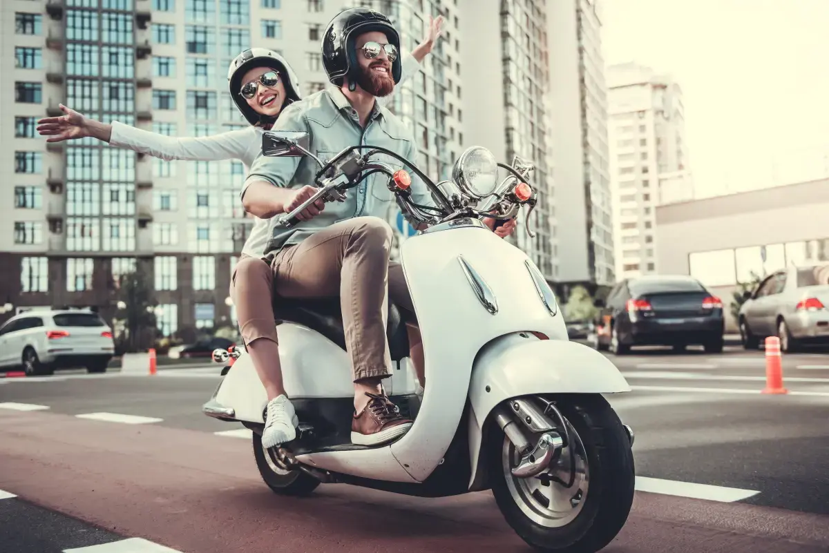 Можно ли ездить на мопеде без прав в 16 лет