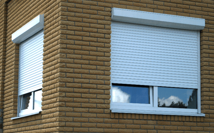 Стоит ли устанавливать в доме внешние жалюзи?