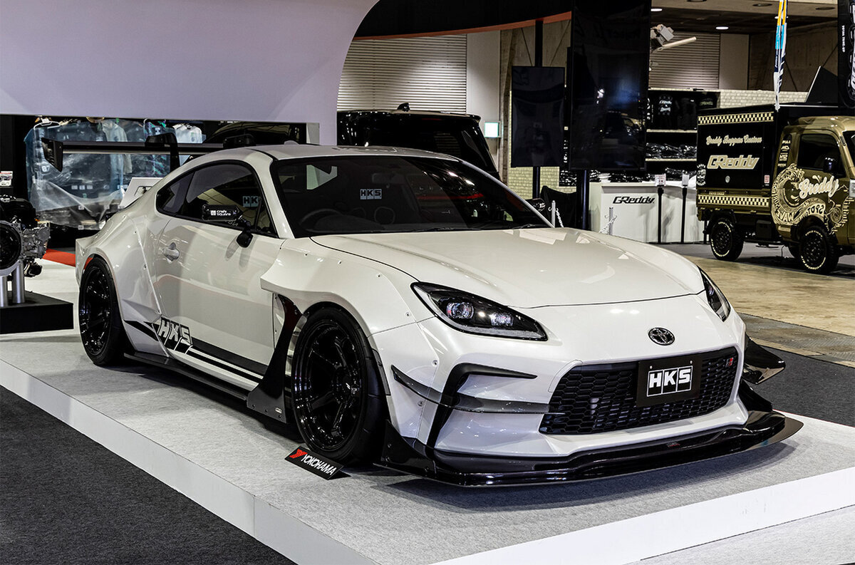 Топ-10 автомобилей 2024 года