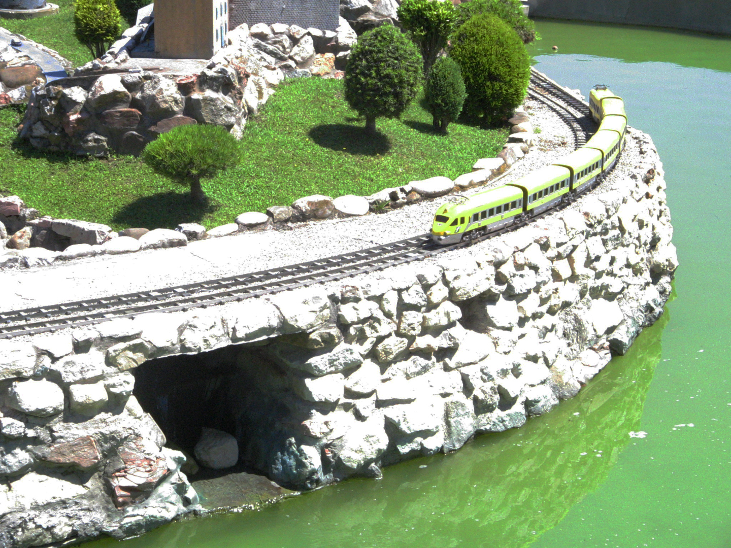 «Парк «Маленькая Италия» в окрестностях Римини » - Расскажу (и покажу) как был в этой развлекательно-познавательной локации в самом конце мая 2011 г