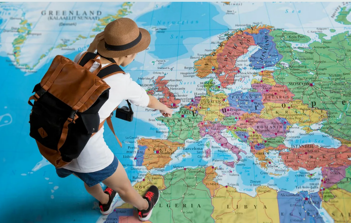 Переселенцы из США и Европы в Россию. Их число растет и насколько они полезны