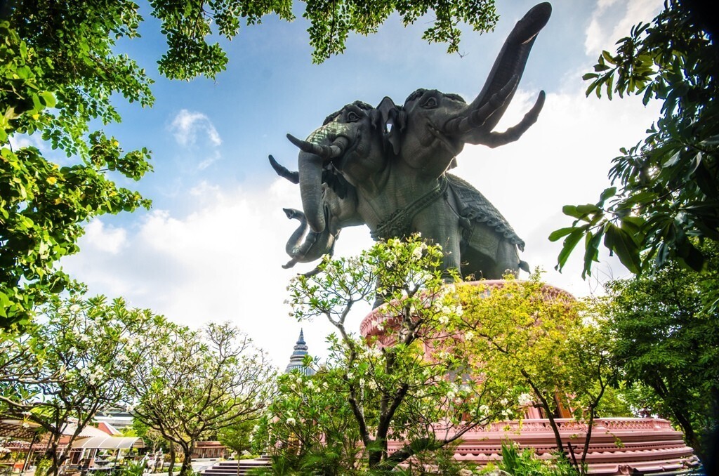 Прогулка по Древнему Сиаму (Тайланд). Полное погружение в атмосферу Древней Азии. Путешествие продолжается. Из зимы в лето.