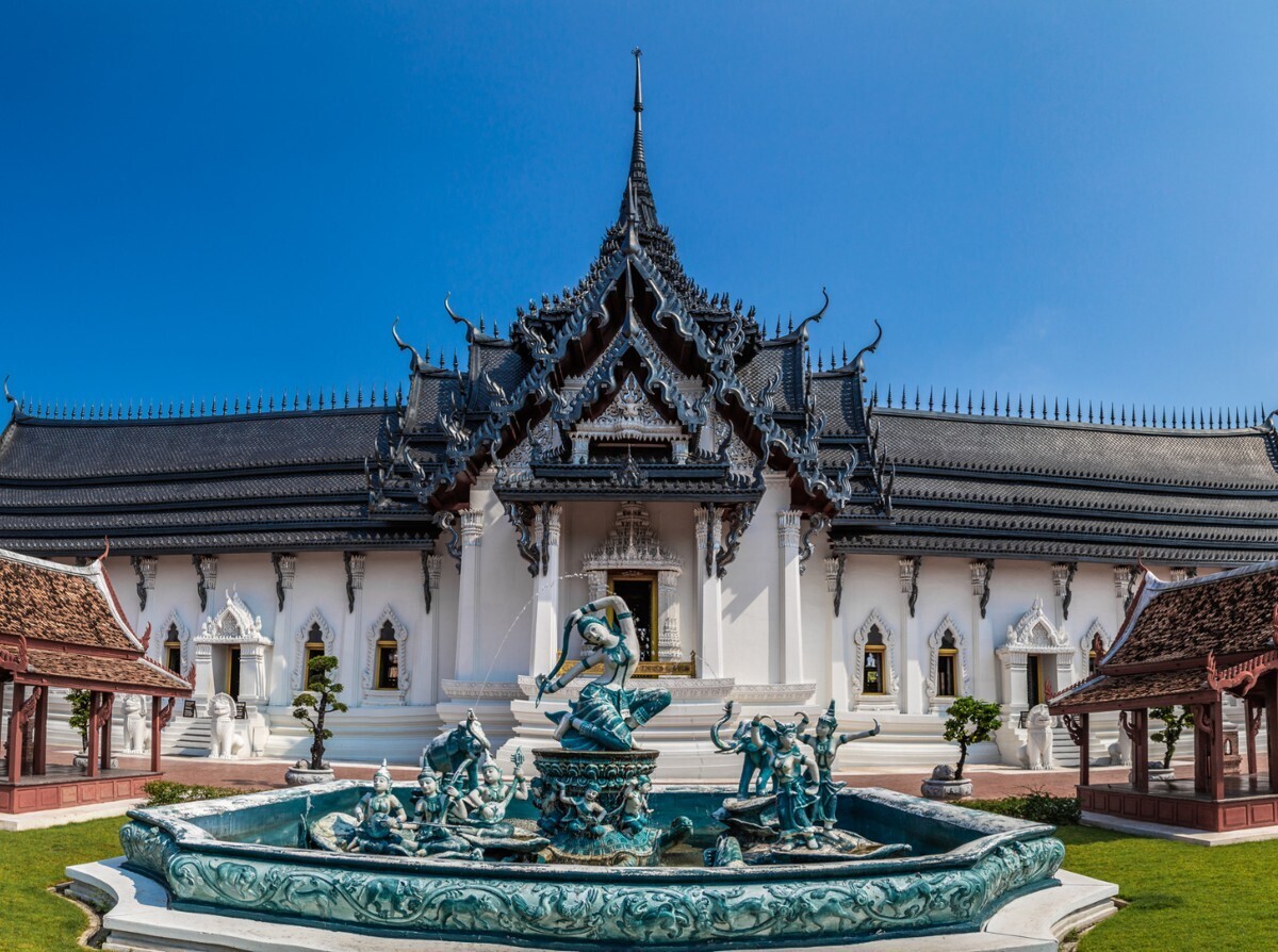 Прогулка по Древнему Сиаму (Тайланд). Полное погружение в атмосферу Древней Азии. Путешествие продолжается. Из зимы в лето.