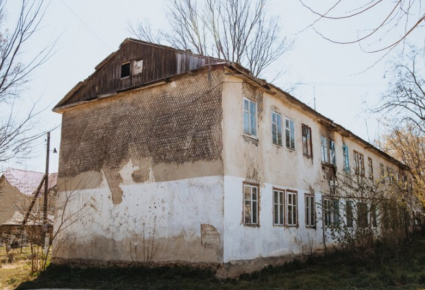 Собственники аварийных квартир получили право на жилье по соцнайму вне очереди – закон вступил в силу