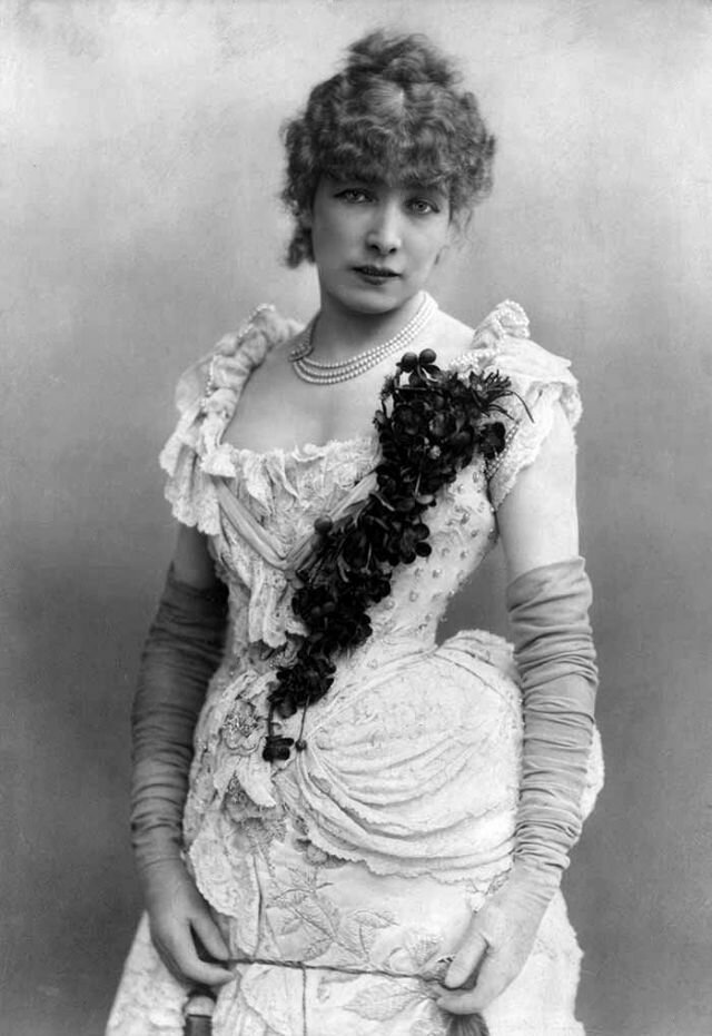 "Я пробовала, он оказался фальшивым": история о том, как Сара Бернар спасла спектакль одной своей фразой