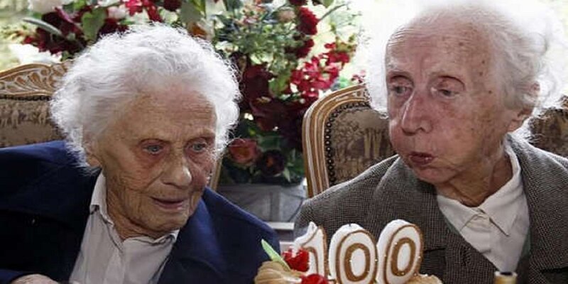 Ученые запустили информацию, какие особенности в крови помогают дожить до ста