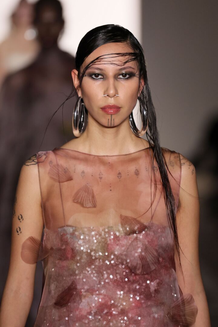 Неделя моды в Нью-Йорке: Самые яркие моменты с подиумов сезона осень-зима 2024