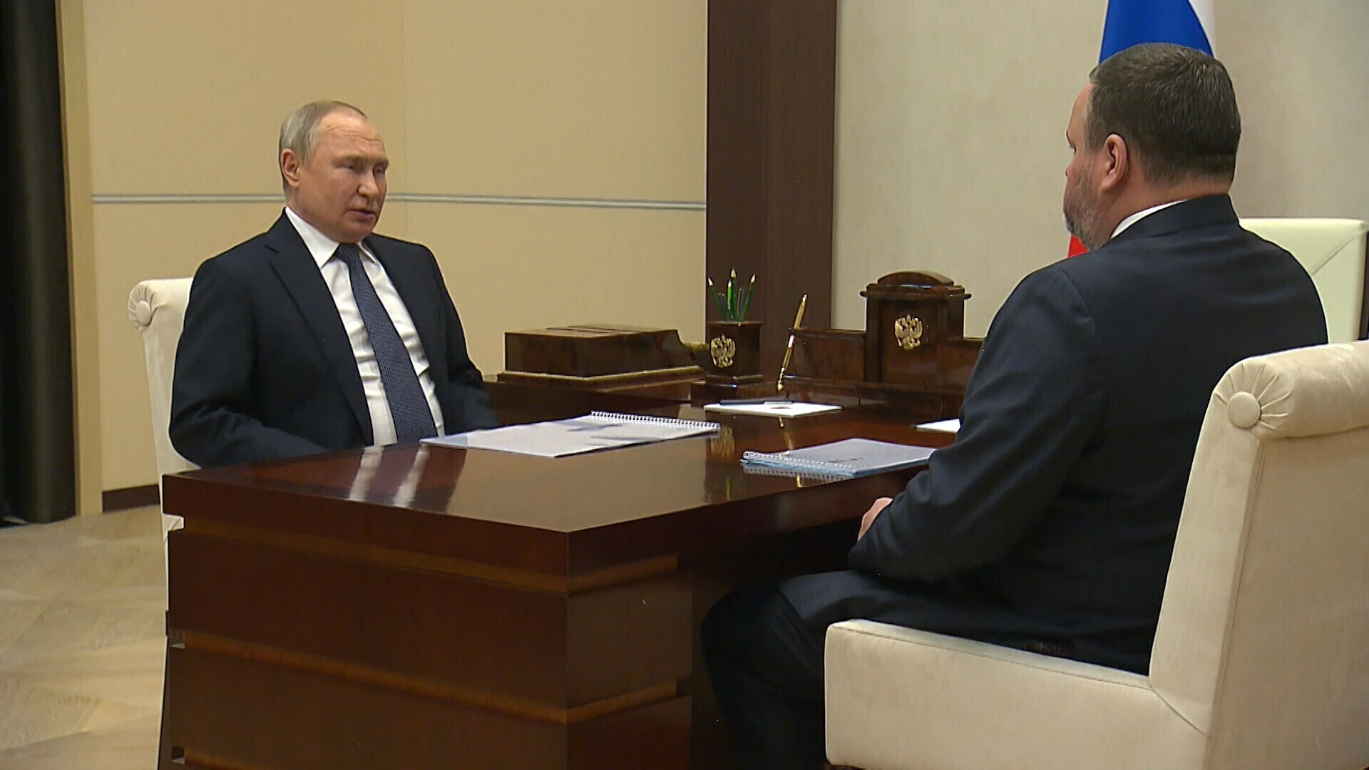 Путин задал неудобные вопросы про пенсионеров министру Котякову. Индексация пенсий самозанятым пенсионерам. Выявление серых доходов пенсионеров