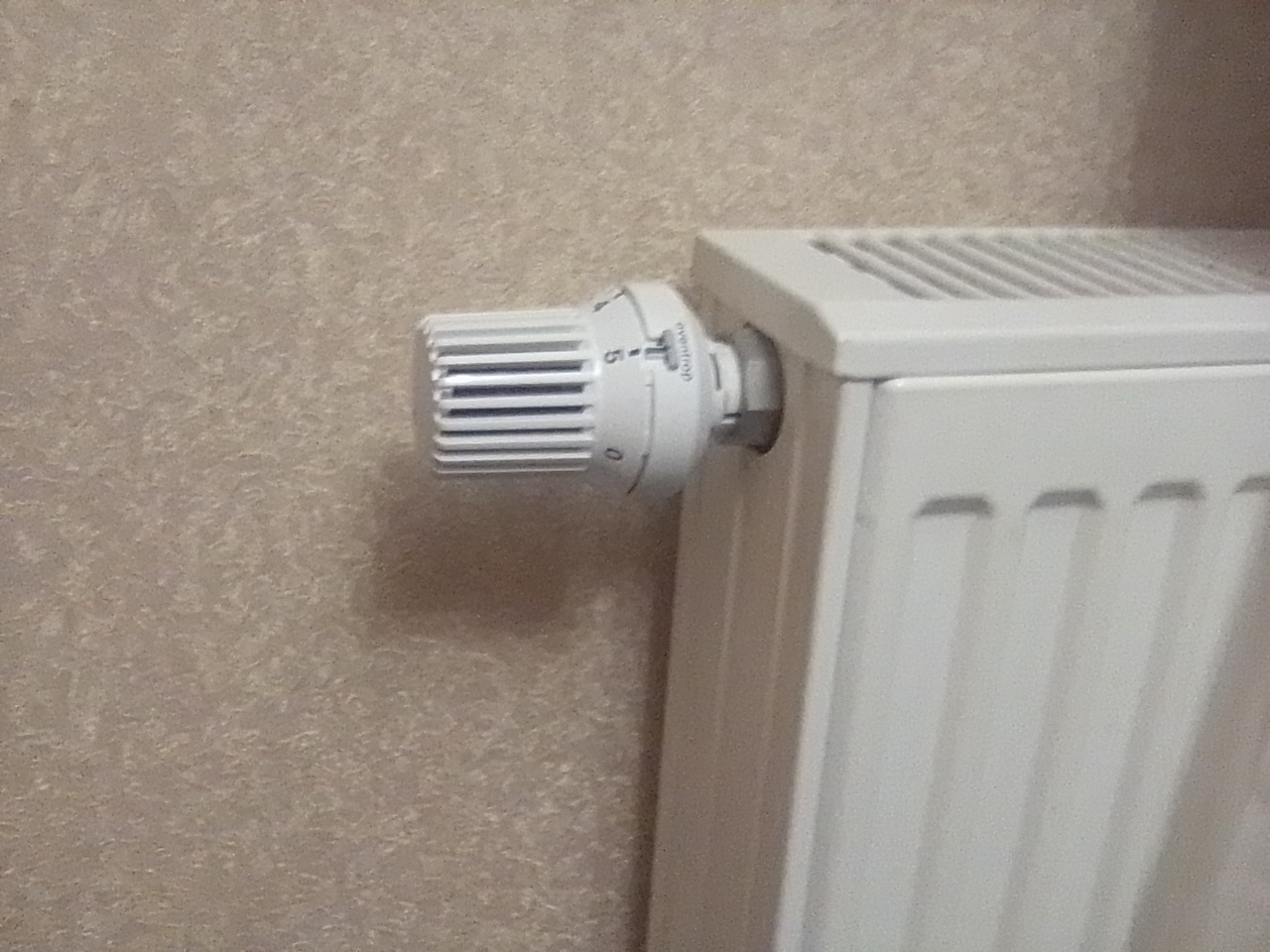 Как можно и нужно экономить на квартплате с помощью собственной смекалки, а также знаний о льготах, мерах социальной помощи и пр.