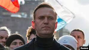 Навальному стало плохо во время прогулки, и он почти сразу «потерял сознание», сообщила ФСИН